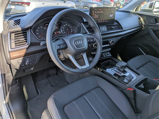 2024 Audi Q5 40 Premium quattro