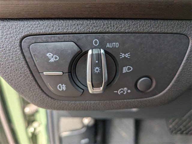 2025 Audi Q5 40 Premium quattro