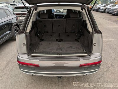 2023 Audi Q7 45 Premium quattro