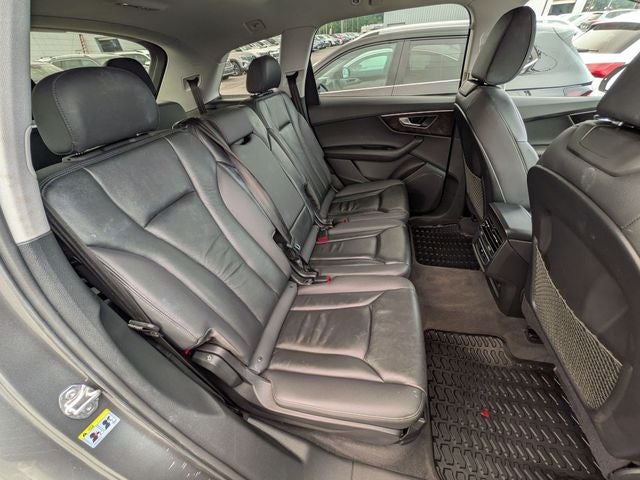 2023 Audi Q7 45 Premium quattro