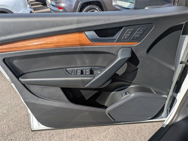 2023 Audi Q5 45 S line Premium quattro