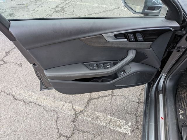 2023 Audi A4 45 S line Premium Plus quattro