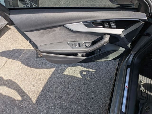 2023 Audi A4 45 S line Premium Plus quattro